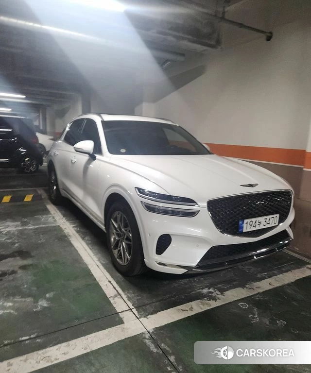 Genesis GV70 2023 Белый из Кореи