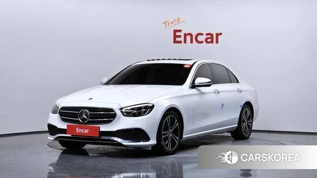 Mercedes-Benz E-Class W213 2020 Белый из Кореи