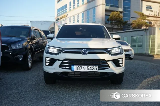 Ssangyong Beautiful Korando 2023 Белый из Кореи