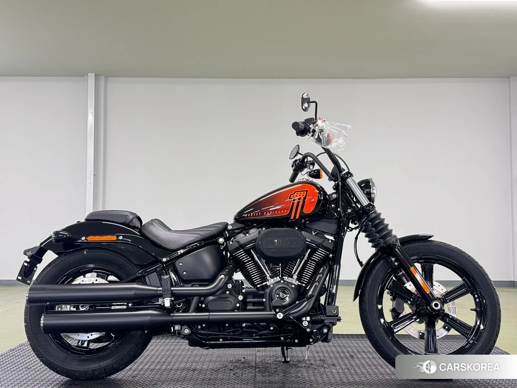 Проданный Harley-Davidson Softail Street Bob FXBBS1870 2023 из Японии, фото 2