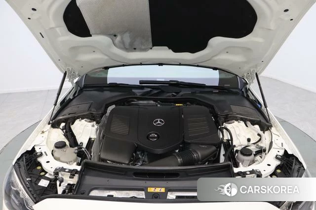 Mercedes-Benz Class C 2022 Белый из Китая