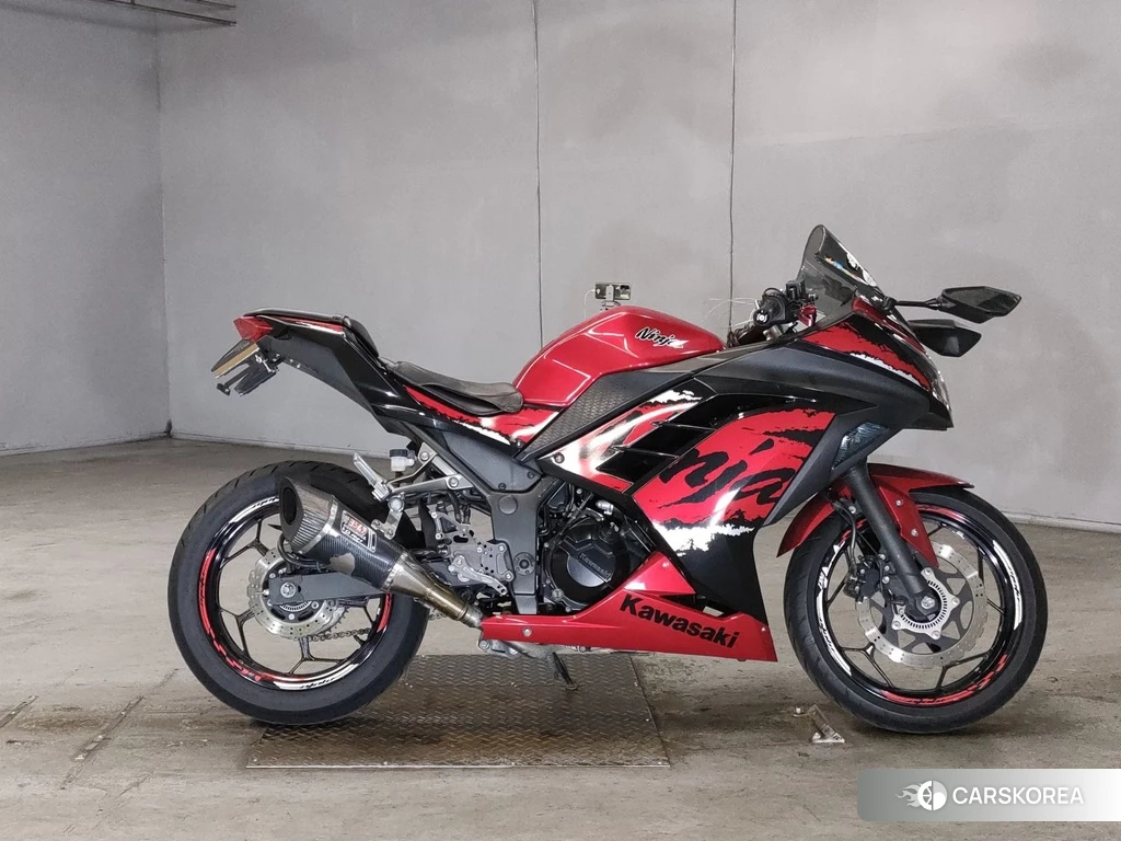 Проданный Kawasaki NINJA 250 2017 из Японии