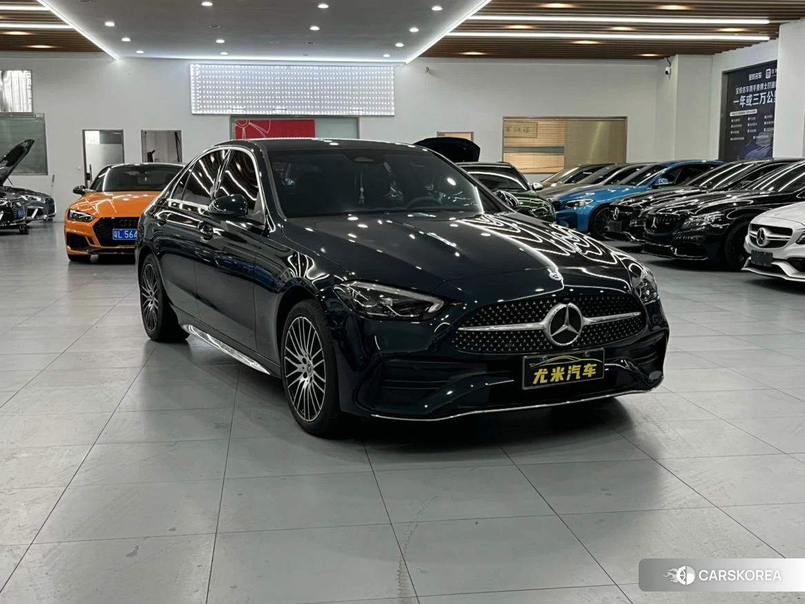 Mercedes-Benz Class C 2022 Зеленый из Китая