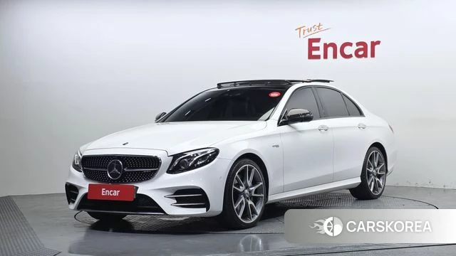 Mercedes-Benz E-Class W213 2018 Белый из Кореи