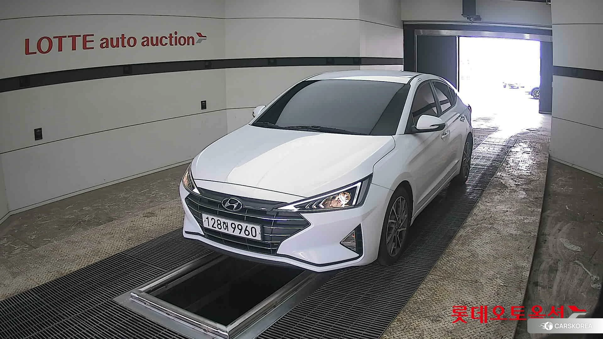 Hyundai Avante 2020 Polar White из Кореи