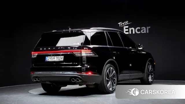 Lincoln Aviator 2nd generation 2022 Черный из Кореи