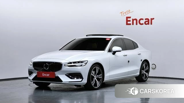 Volvo S60 3rd generation 2021 Белый из Кореи