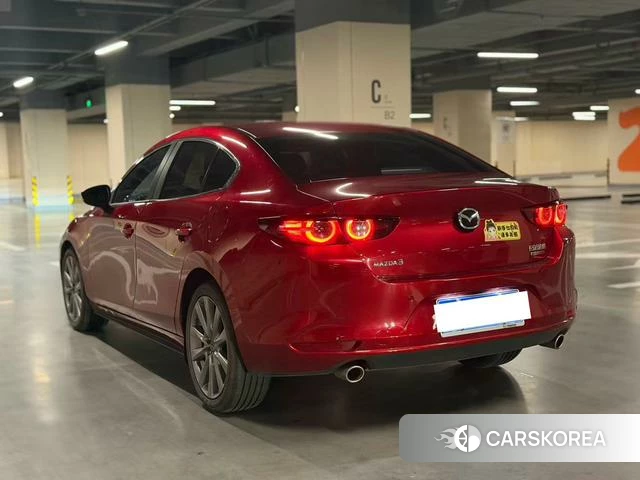 Mazda 3 Angkesaila 2022 Красный из Китая