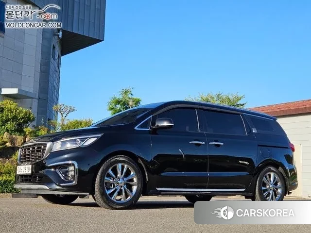 Kia The New Carnival 2018 Черный из Кореи