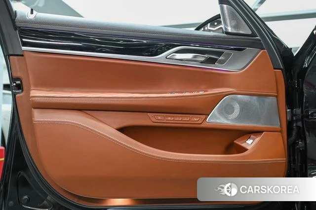 BMW 7 series 2022 Черный из Китая