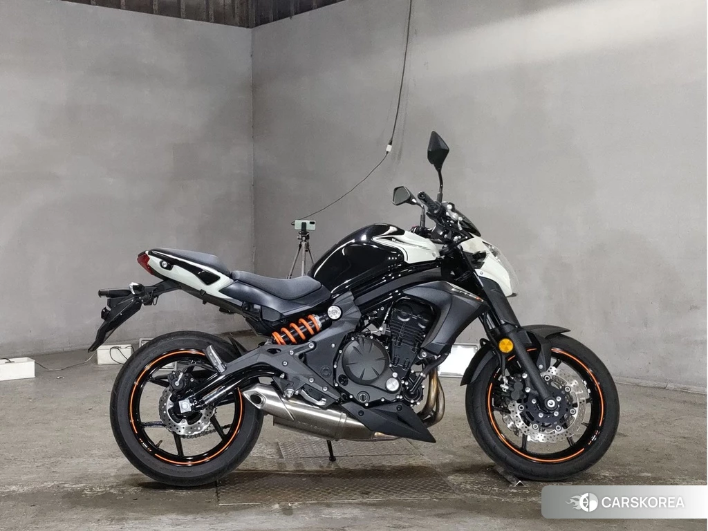 Проданный Kawasaki ER-6N 2019 из Японии