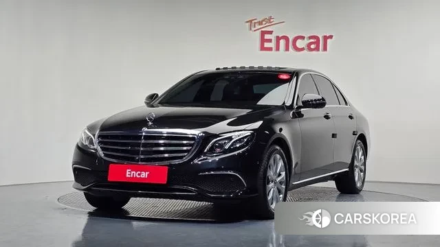 Mercedes-Benz E-Class W213 2019 Серый из Кореи