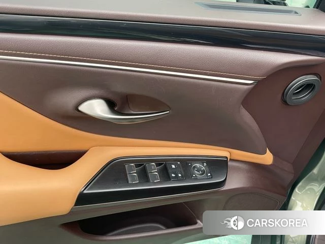 Lexus ES 2021 Зеленый из Китая
