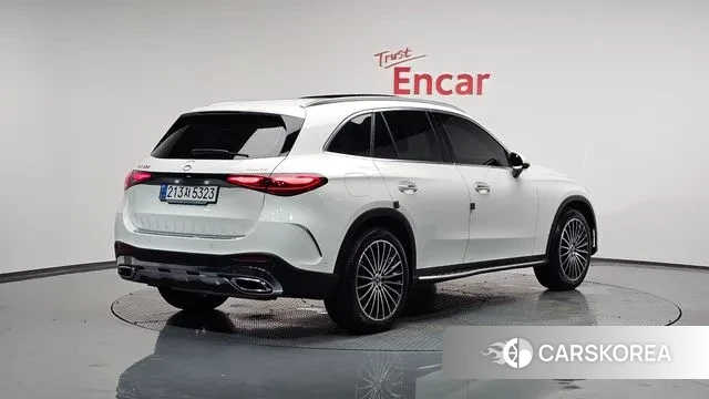 Mercedes-Benz GLC-Class X254 2023 Белый из Кореи