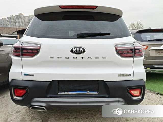 Kia Smart running 2021 Белый из Китая