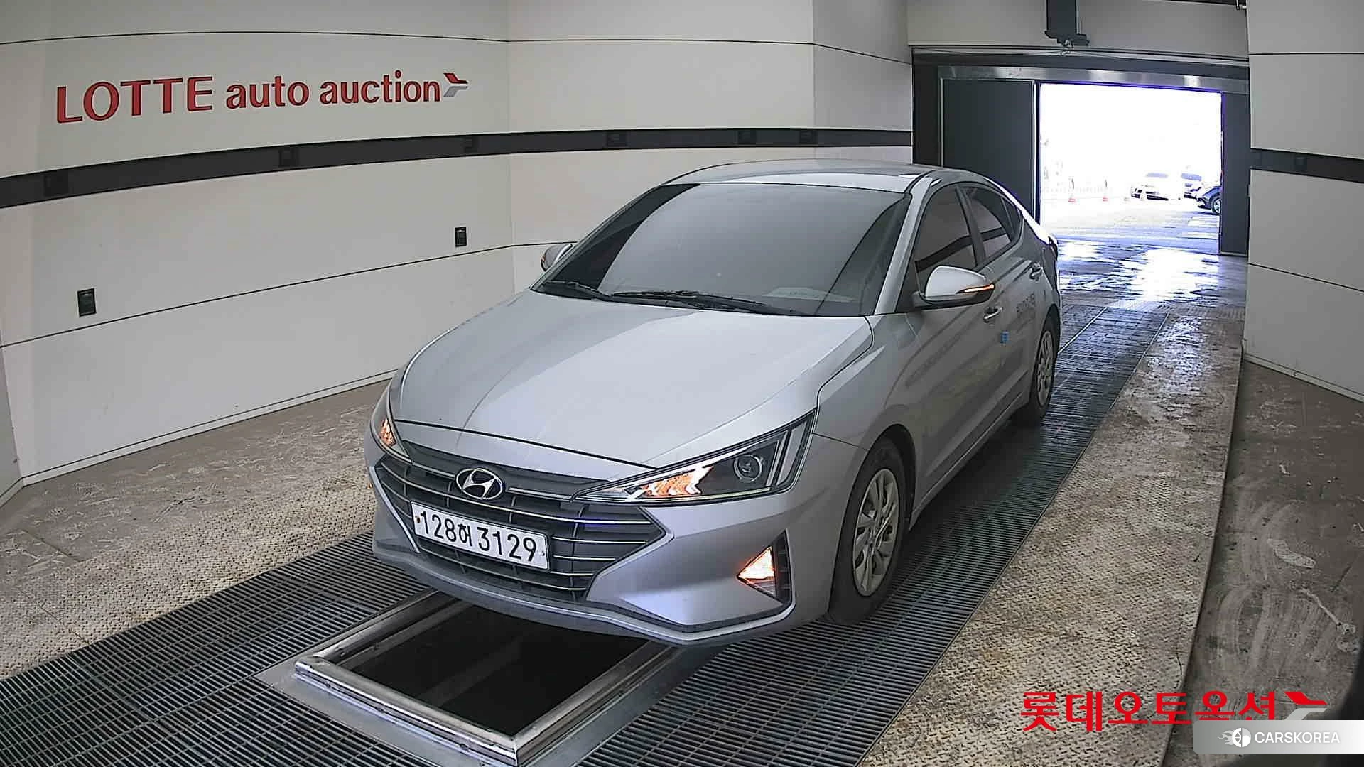 Hyundai Avante 2020 Typhoon Silver из Кореи