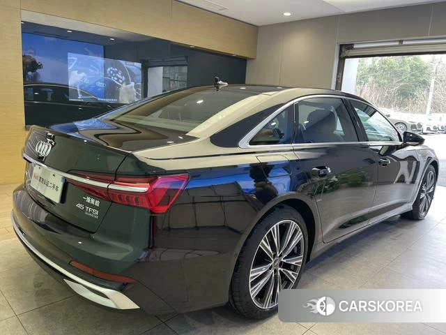 Audi A6L 2025 Черный из Китая