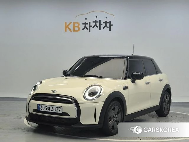 Mini Cooper 2022 Белый из Кореи