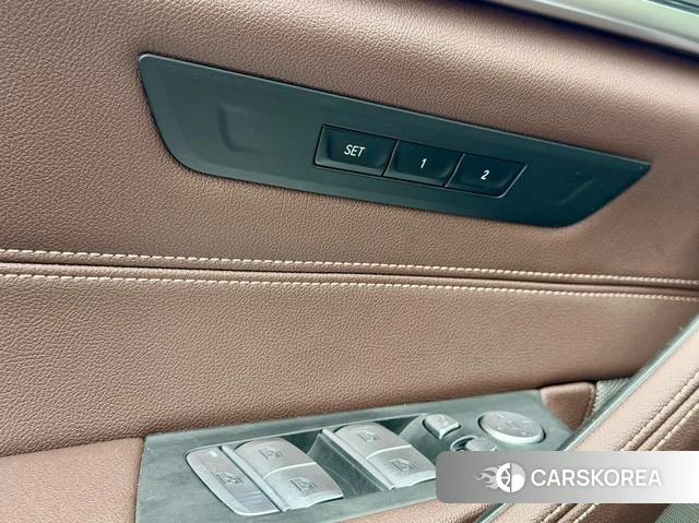 BMW 5 series 2022 Черный из Китая