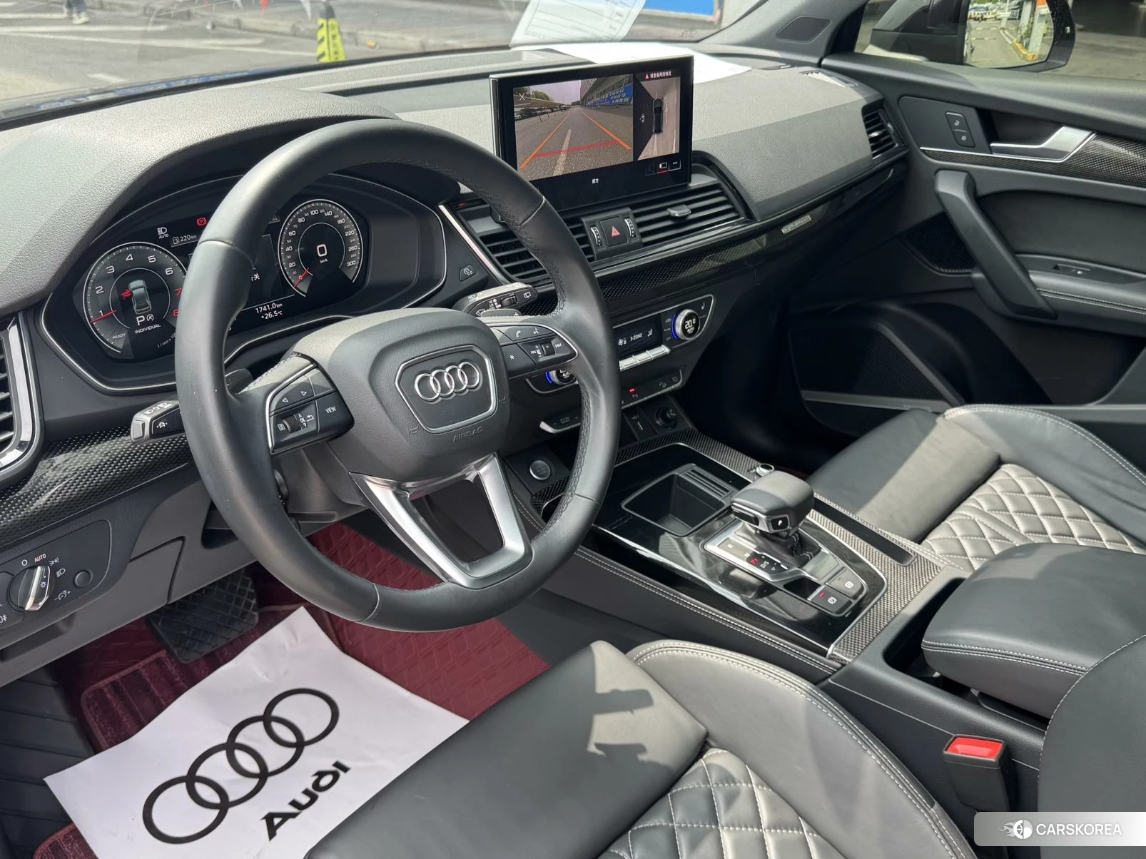 Audi Q5L Sportback 2020 Черный из Китая