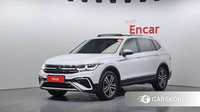 Volkswagen Tiguan Allspace 2022 Белый из Кореи