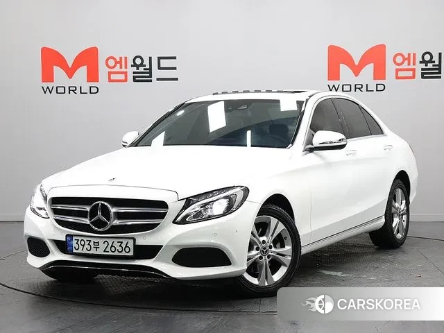 Mercedes-Benz C-Class W205 2018 Белый из Кореи