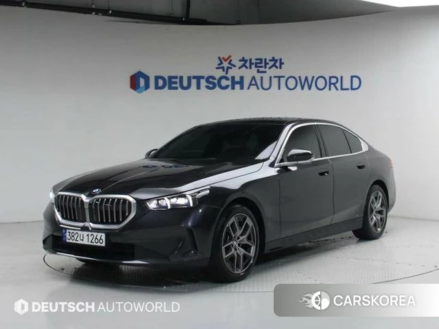 BMW 5 Series (G60) 2025 Серый из Кореи