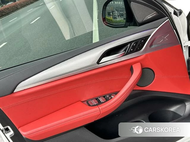 BMW X4 2021 Белый из Китая