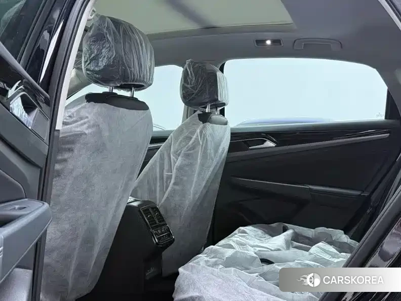 Volkswagen Passat 2023 Черный из Китая