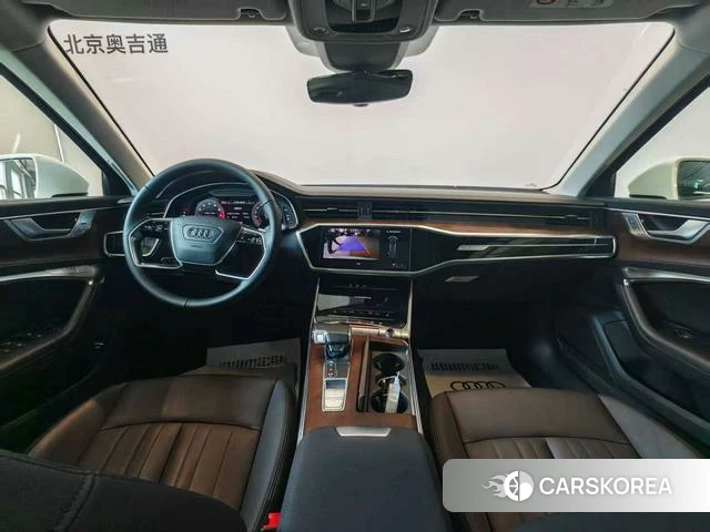 Audi A6 (import) 2021 Белый из Китая