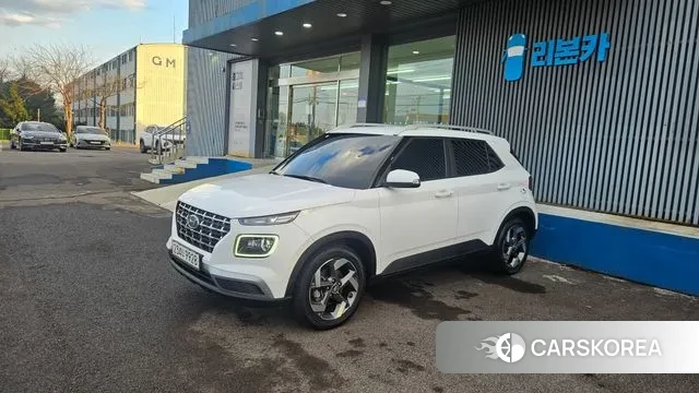 Hyundai Venue 2022 Белый из Кореи