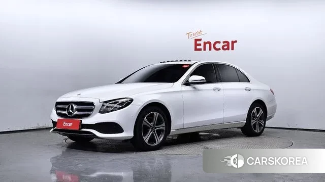 Mercedes-Benz E-Class W213 2018 Белый из Кореи