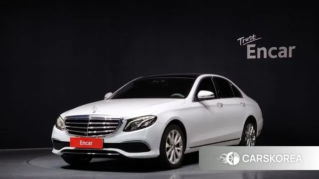 Mercedes-Benz E-Class W213 2019 Белый из Кореи