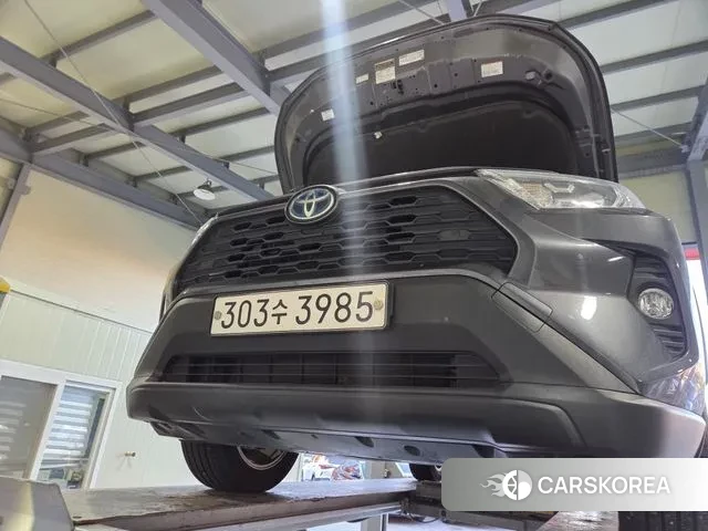 Toyota RAV4 5th Generation 2020 Черный из Кореи