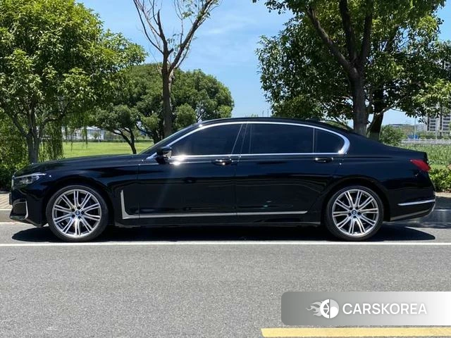 BMW 7 series 2021 Черный из Китая
