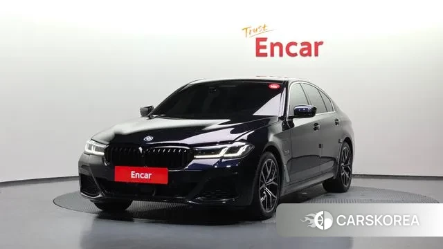 BMW 5 Series (G30) 2022 Черный из Кореи