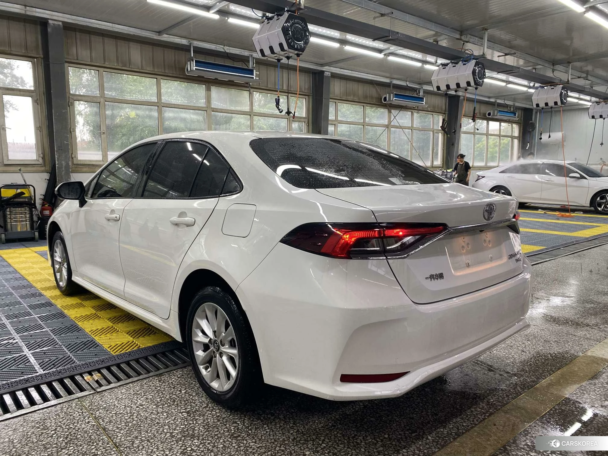 Toyota Corolla 2020 Белый из Китая