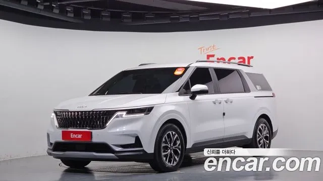 Kia Carnival 4th generation 2023 Белый из Кореи