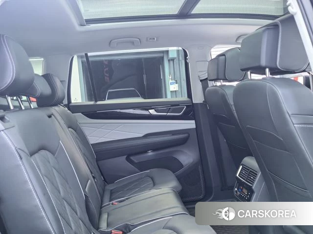 Volkswagen Tourang 2024 Черный из Китая