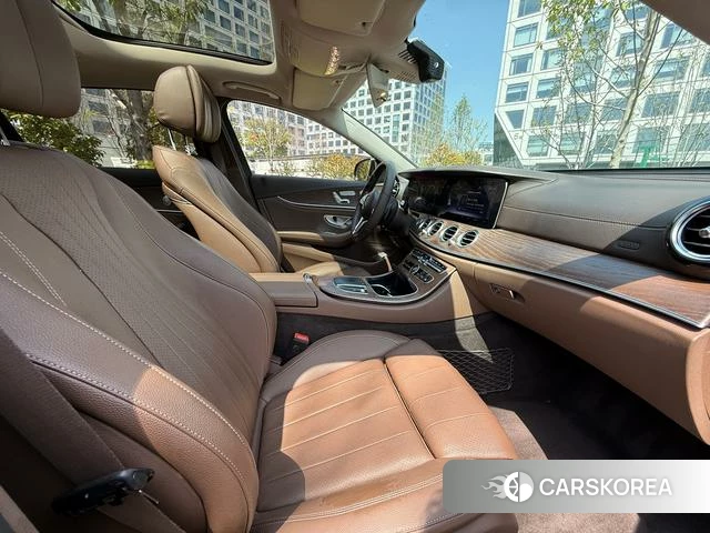 Mercedes-Benz E-class 2019 Черный из Китая