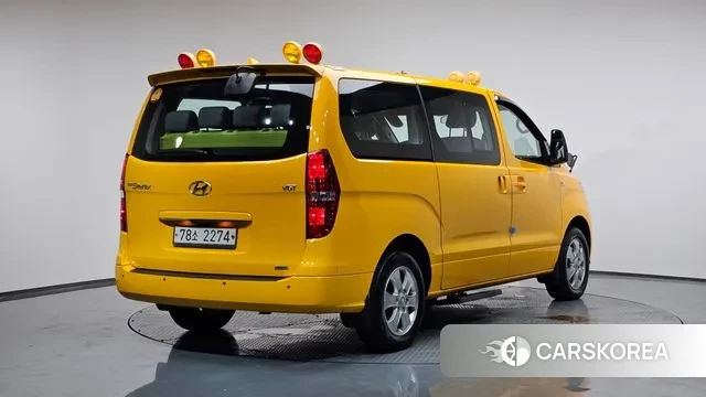 Hyundai The New Grand Starex 2019 Желтый из Кореи