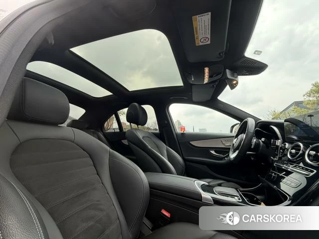 Mercedes-Benz Class C 2019 Белый из Китая