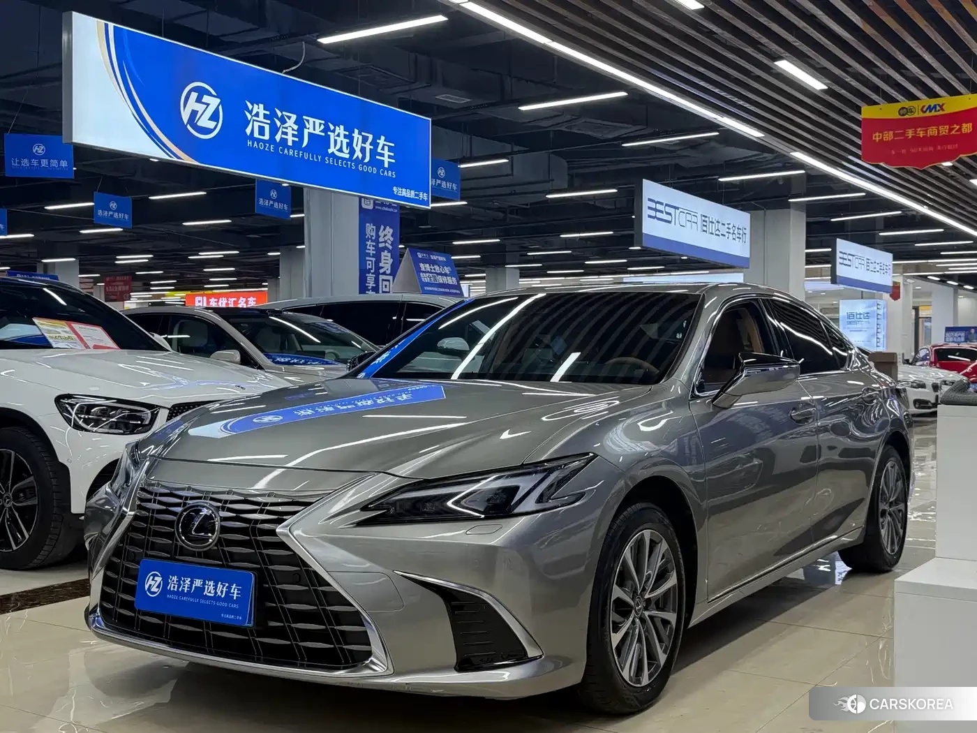 Lexus ES 2025 Champagne/brown из Китая