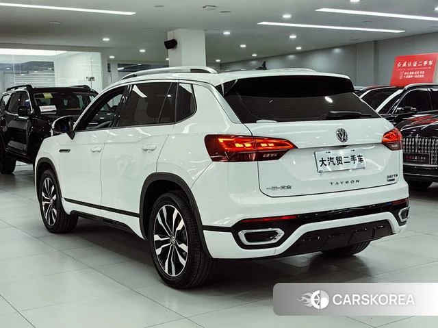 Volkswagen Tanyue 2021 Белый из Китая