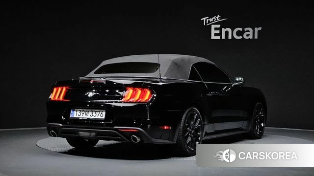 Ford Mustang 2023 Черный из Кореи