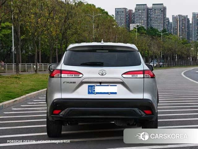Toyota Fenglanda 2022 Серебристо-серый из Китая