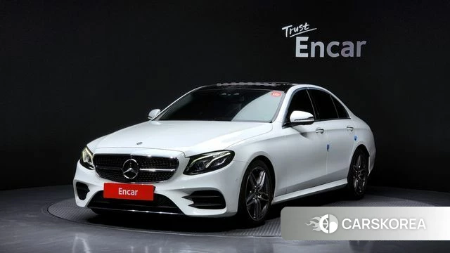 Mercedes-Benz E-Class W213 2019 Белый из Кореи