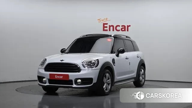 Mini Cooper Countryman 2019 Белый из Кореи