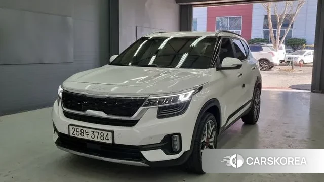 Kia Seltos 2021 Белый из Кореи