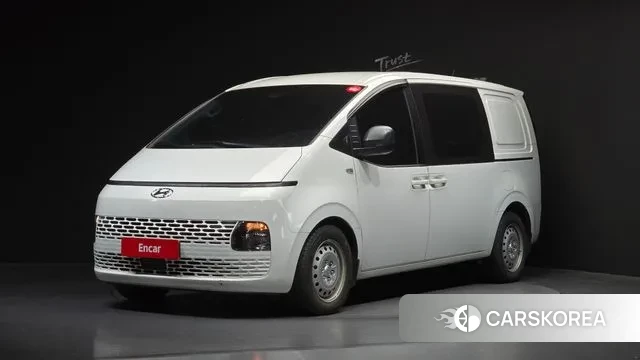 Hyundai Staria 2022 Белый из Кореи